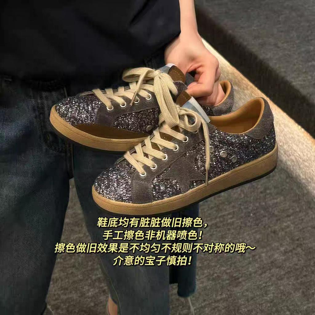 2025 new high version stars old small dirty shoes women's flat white shoes inner height increase couple large size casual shoes