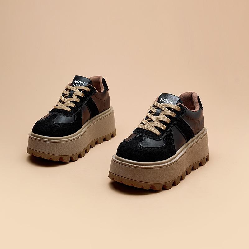 Leather casual shoes for women to wear autumn and winter new thick-soled Korean version of versatile height-increasing sports women's shoes tide