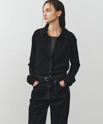 NOIRER FOR WOMAN Pleated Long Sleeve Slim Shirt (Black)