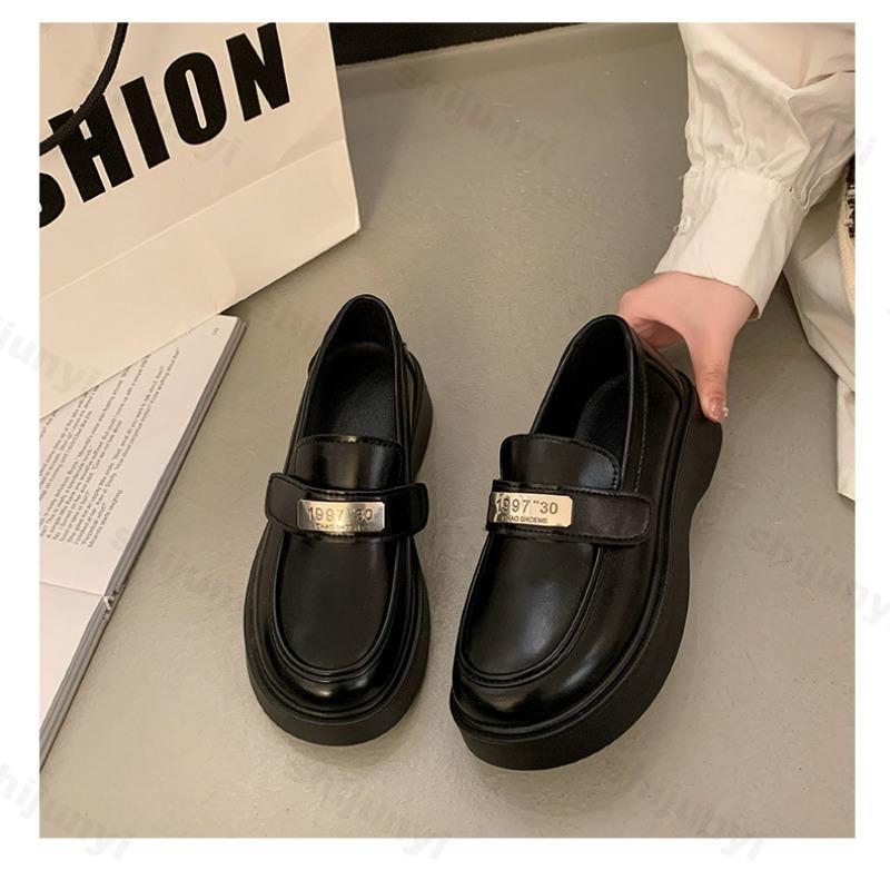 Fashion Platforms Loafers Spring 2025 New Style Round Toe Non Slip Comfortable Casual Shoes Fashion Slip on Women's Flat Retro Shoes