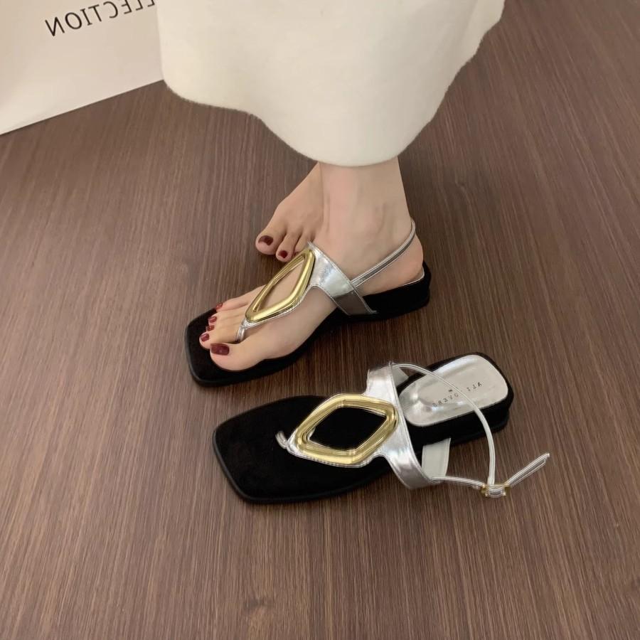 Niche design sense metal buckle toe sandals female summer wear fairy wind not tired feet thick-soled wedge heel Roman shoes
