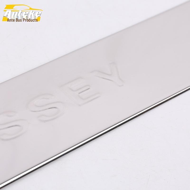 Koleos Heckklappenverkleidung: Kratzfester Zierstreifen für 12 Modelle