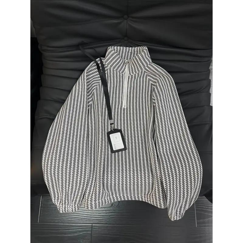 Men's Herringbone Pattern Fleece-Lined Hoodie: Autumn/Winter, Half-Zip, Long-Sleeve, Thickened, Stylish, High-End Jacket.