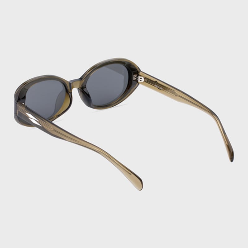 RECLOW IS THE NO.1 SUNGLASS