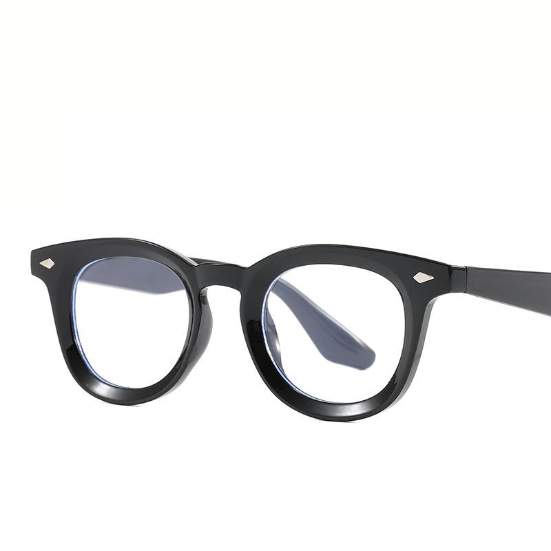 Non-polarized Men Plastic Round Rice Nail Sunglasses Compact and Simple Casual Fashion Style Vintage Punk Shade Rivet Concave Frame Eyewear
