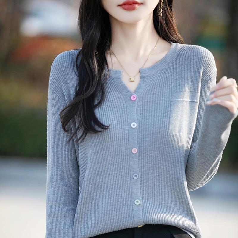 Cardigan ușor, 50% lână, 50% mătase de dud, pentru femei - tricotaje versatile pentru 4 sezoane pentru confort și stil pe tot parcursul anului