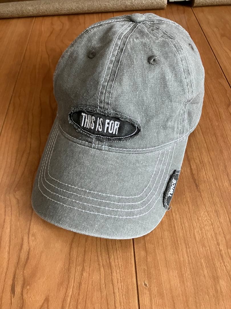 

[USED] TWICE Cap Hat THIS IS FOR