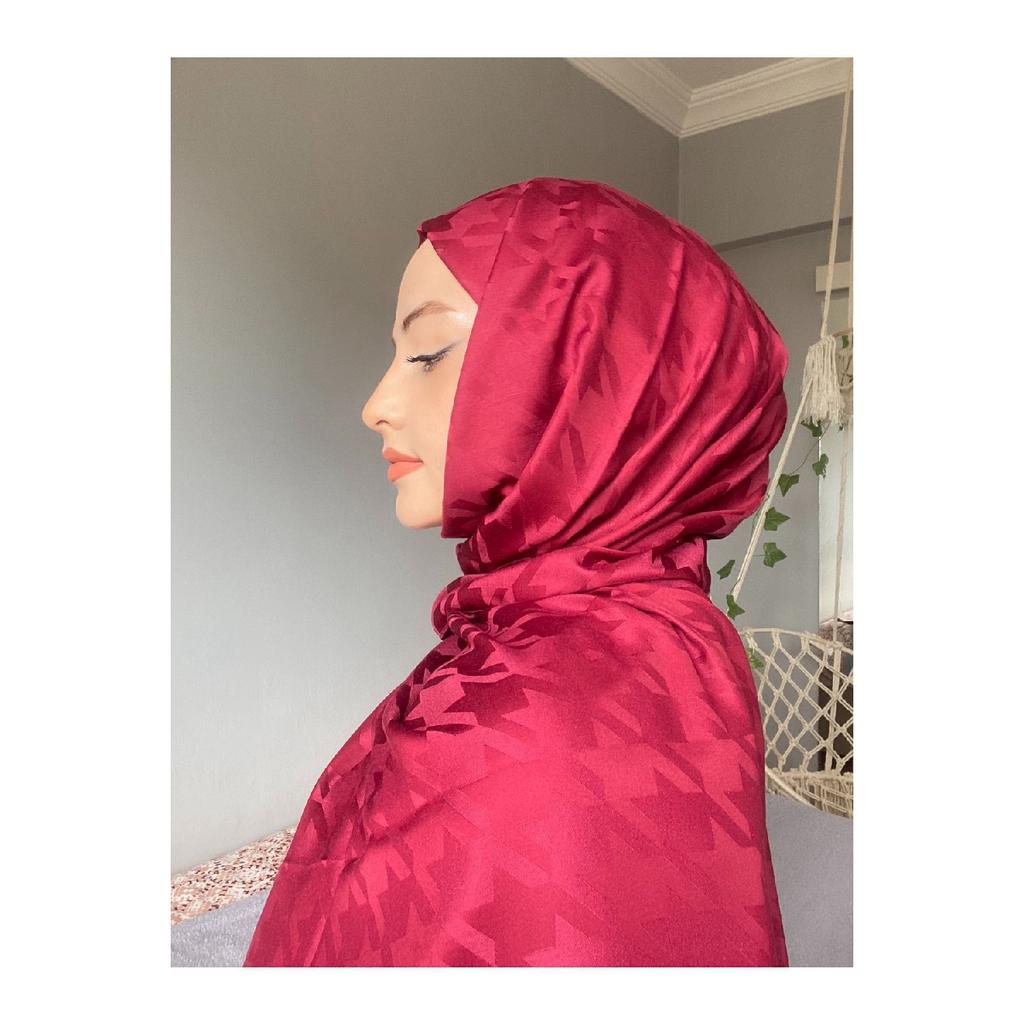 Houndsfoot Patterned Silky Jacquard Shawl