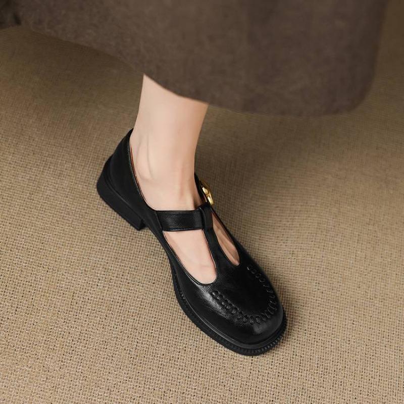 New Women's Solid Color Round Head Low-top Small Leather Shoes Comfortable Thick Sole Non-slip Large Size Women's Shoes Medium Heel Four Seasons W