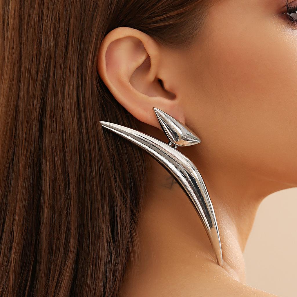 DIEZI Exaggerated Punk New  Geometric Triangle Earrings Fashion Cool Metal Stud Earrings For Women Girls Gift Ear Jewelry