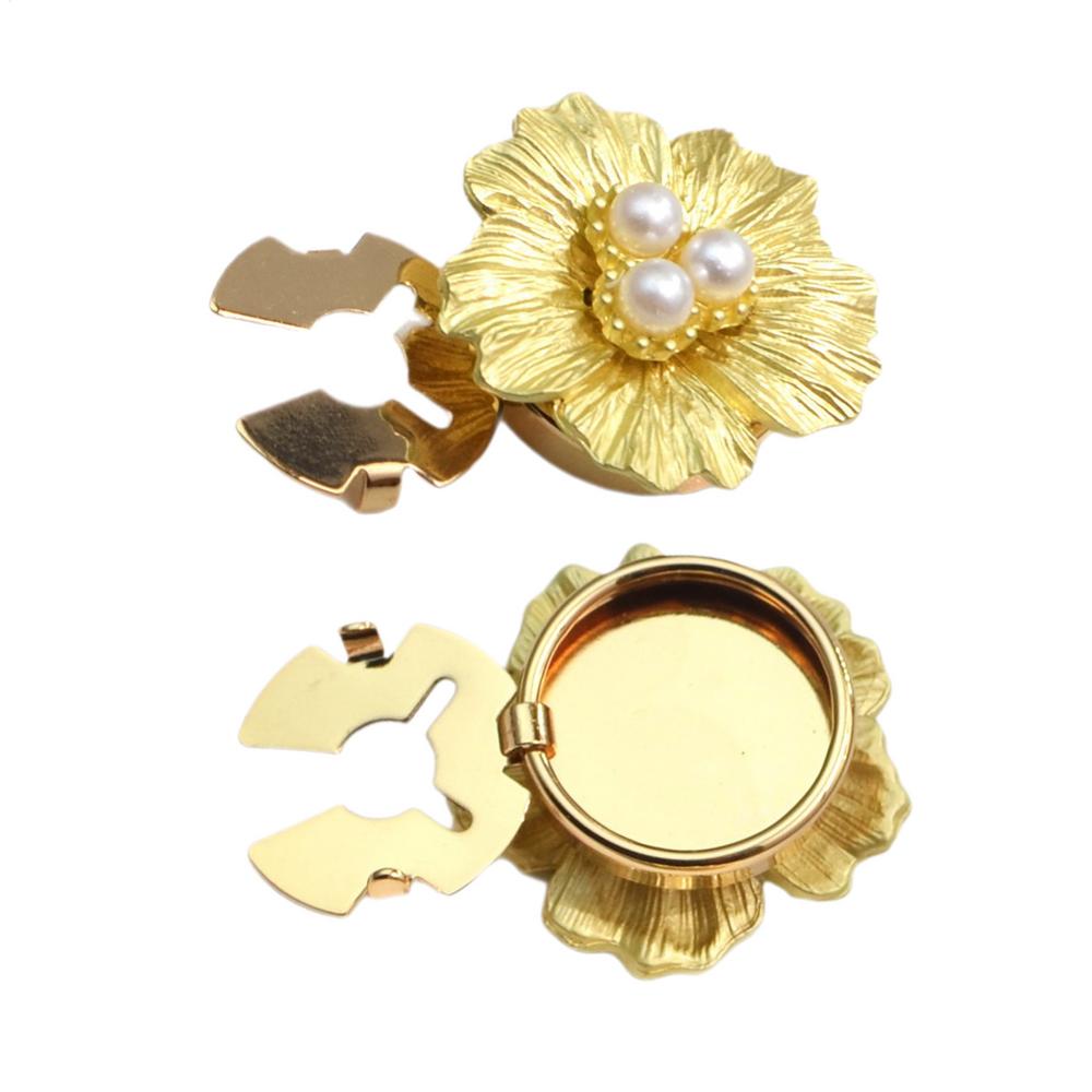 

2pcs Women Shirt Button Flower Cover, Pearl Flower Shaped Suits Decorative Button Covers, Floral Cufflinks, Color Gold/Silver