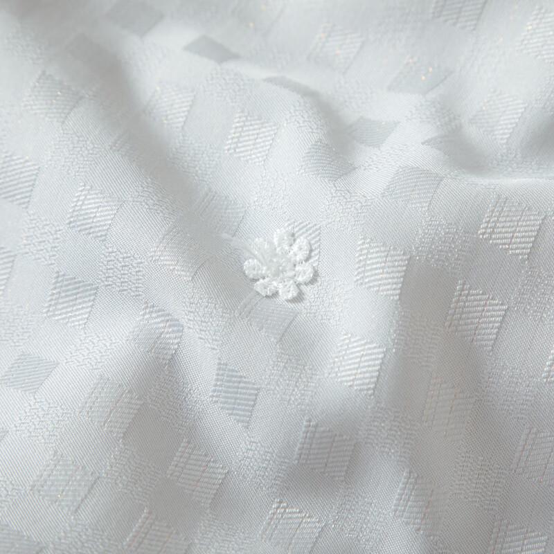 Cloud-Soft Gilt Jacquard Tussah Silk Duvet