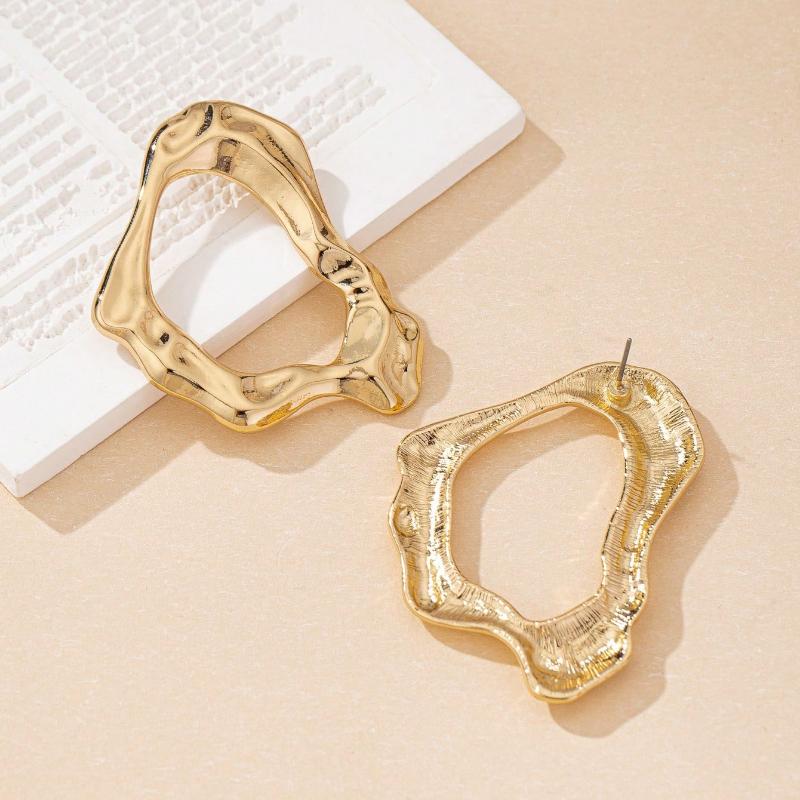 1 Pair Of European & American Geometric Asymmetrical Hollow Stud Earrings