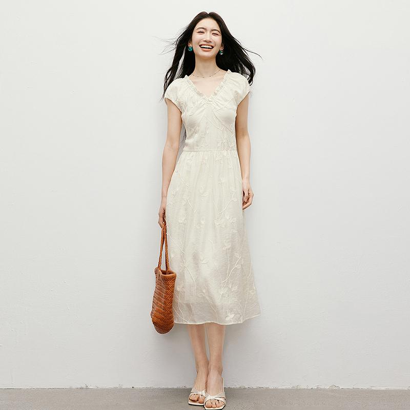 Heavy Industry Chain Embroidered Waist Elastic Lace V-neck Dress