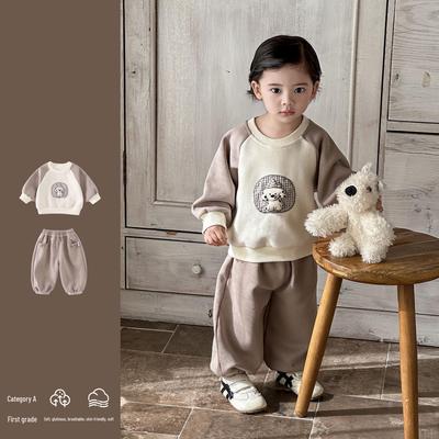 Completo sportivo a maniche lunghe e pantaloni casual in stile coreano per bambini piccoli (Primavera 2026)