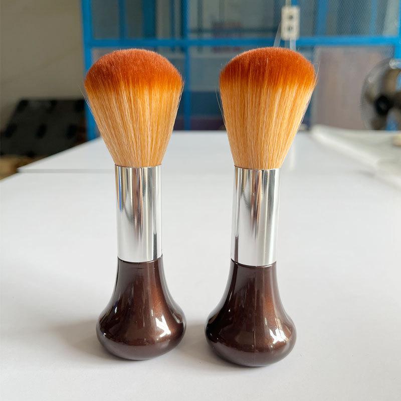 

Large Loose Powder Brush with Soft Bristles – Ideal for Setting Powder and Blush. жёлтый
