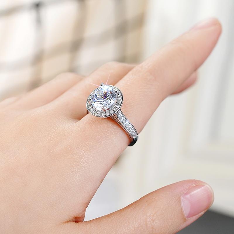 Huitan Bright Round AA Cubic Zirconia Rings for Women Luxury Fashion Wedding Engagement Jewelry Girlfriend Love Chic Accessories