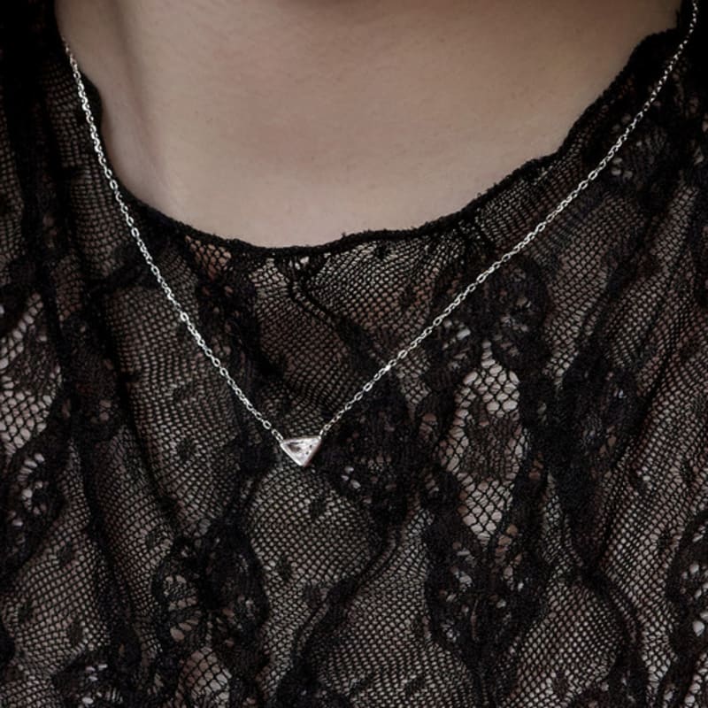 

TOU SS027 Triangle Cubic Necklace Silver