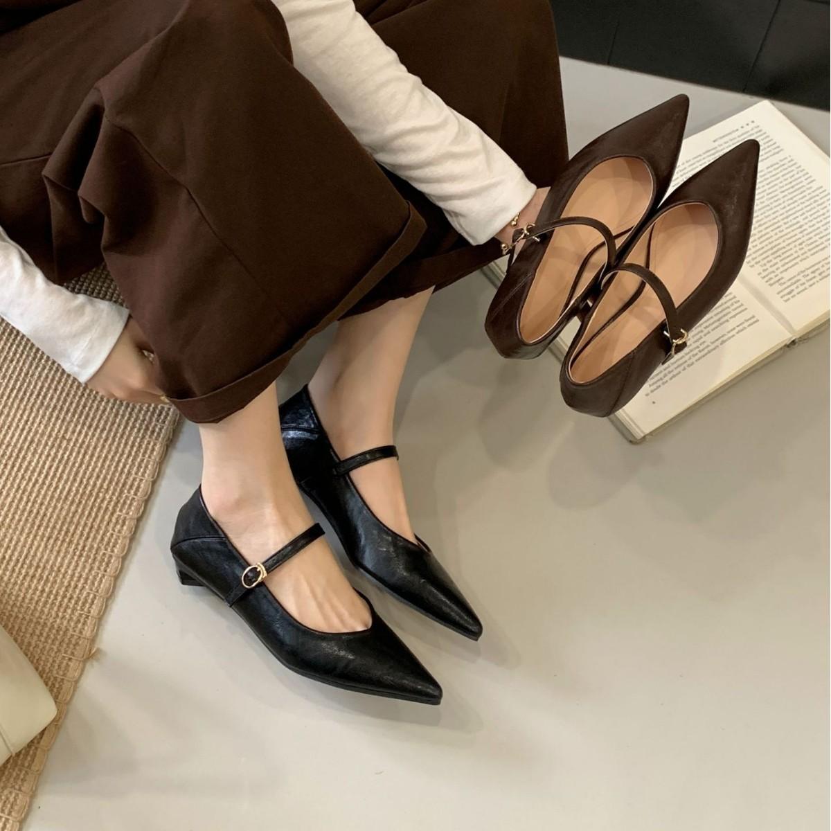 

2025 новый остроносый ремень с одним словом нишевый неглубокий Мэри Джейн универсальный OL для работы женская обувь 39 коричневый