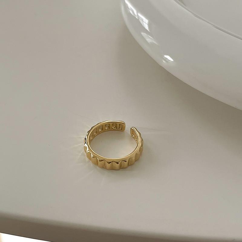 Geometric Eyecatching Design Adjustable Ring For Women Lightweight Gold Plated Accessory Fashion