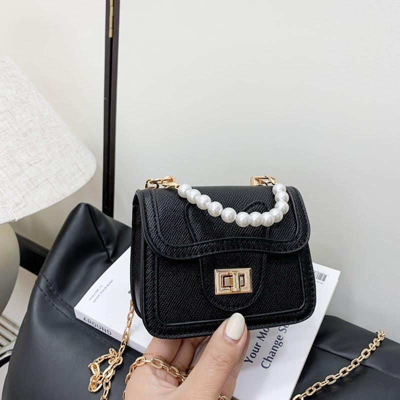 

Pearl Pure Button Colour Handheld Kid Trendy Stitching Shoulder Small Square Bag чёрный