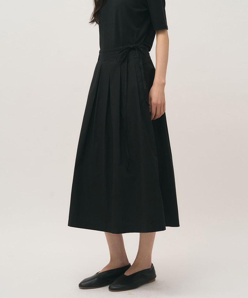 Leopeusaideuhwaiteulabel Serene Pleated Skirt Crow