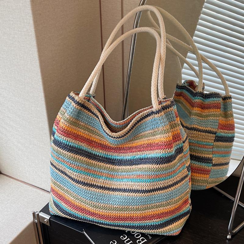 New Korean Version of Literary Beach Underarm Shoulder Bag Women's Contrasting Colors Fashion Trend Straw Woven Large-capacity Woven Tote Bag