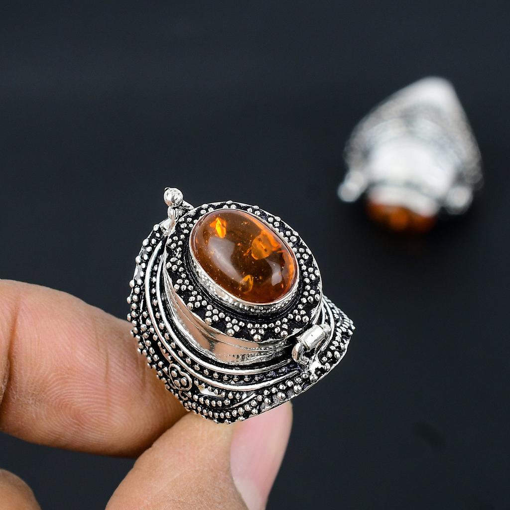 6a150e6c5a864cab8b3b1e68490ca824633fd472