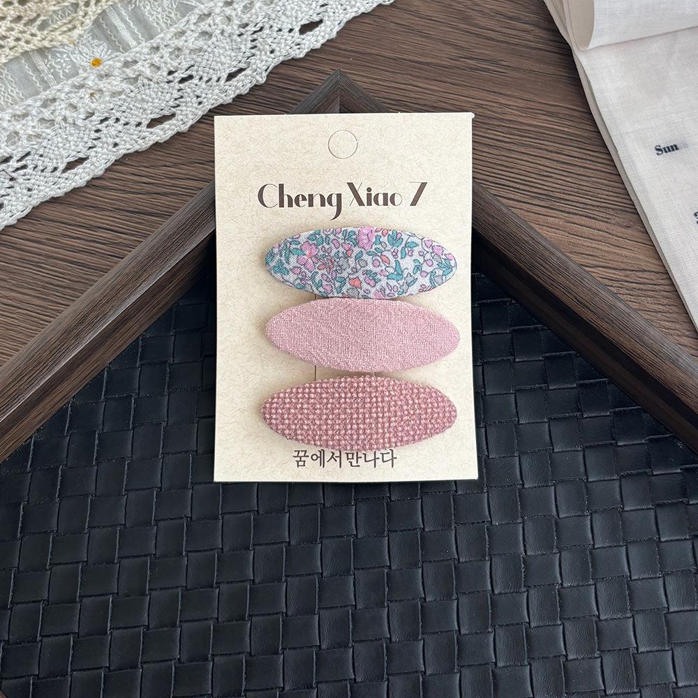 Neue Kinder Haarspangen aus floralem Stoff - Buntes Bonbon-Design für Herbst & Winter