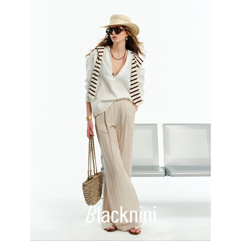 Blacknini "Little Time" V-neck Shirt Tops Linen 190gsm Plain Comfortable Dark White