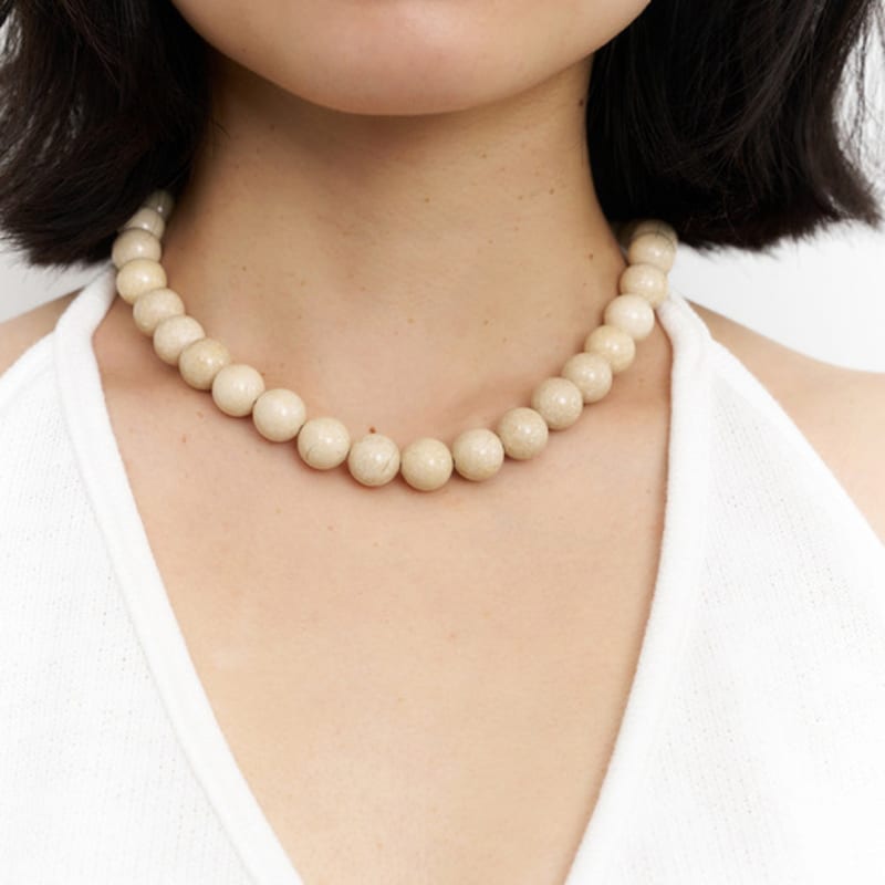 

geegee beige stone necklace beige