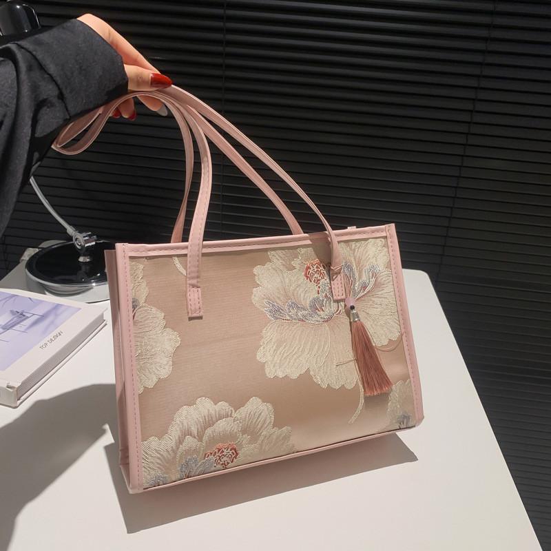 Soft Pu Floral Embroidery Tote Bag Stylish And Practical Handbag For Women Pink