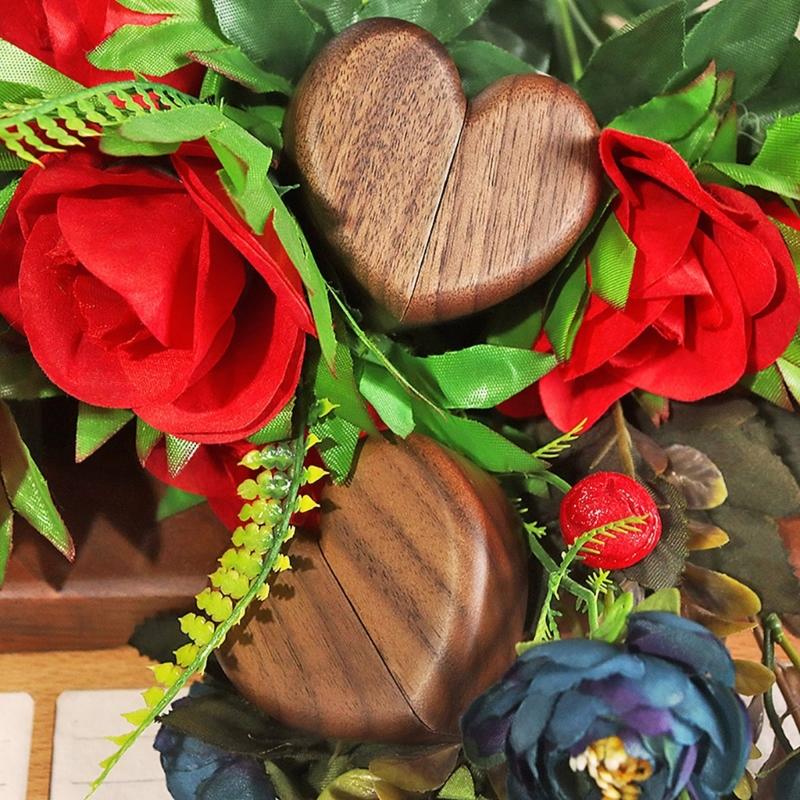 Eleganter Ringhalter aus Holz mit Magnetverschluss, sicher, kreatives Herzdesign, Naturholz, tragbar zur Schmuckaufbewahrung