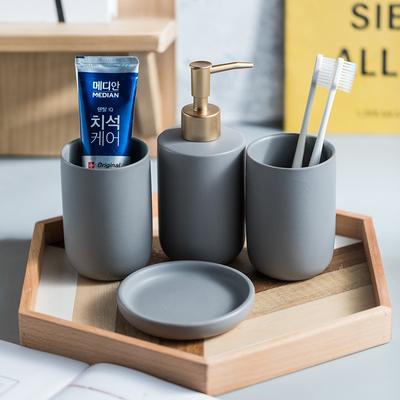 Ensemble simple en céramique pour salle de bain Lavabo Articles de salle de bain Tasse à bain pour la bouche Porte-savon Flacon de désinfectant pour les mains Kit de gobelets à brosse à dents