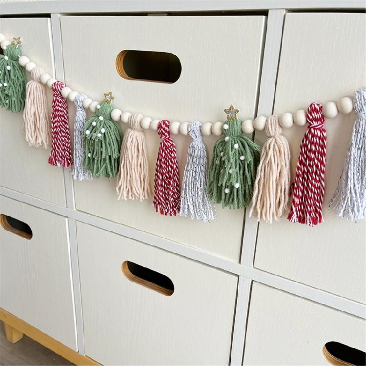 Christmas Garlands Decoration Cotton Tassels Garlands with Wood Beads Wall Hanging Bunting Banners Decors for Mantel