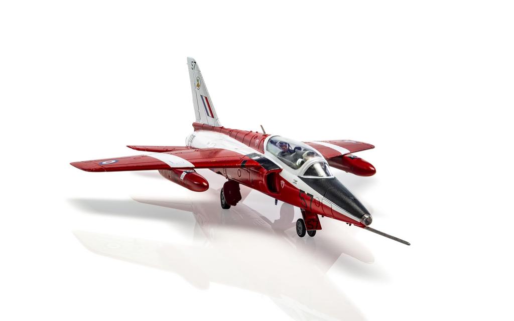 Airfix 1/72 Scale Royal Air Force Folland Gnat T.1 Plastic Model Kit X2105