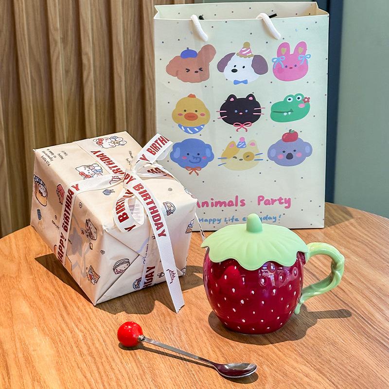 Ins roztomilý jahodový keramický hrnek dárková krabička vysoce hodnotný hrnek s víčkem suvenýr dárek k narozeninám praktický pro dívky