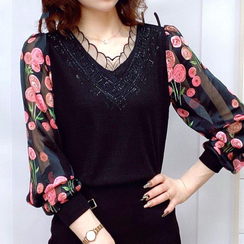 Spring Autumn Lace V-neck Bottoming Blouse Women's New Fashion Knitting Splicing Printed Chiffon Shirt Loose Pullovers Top M-4XL