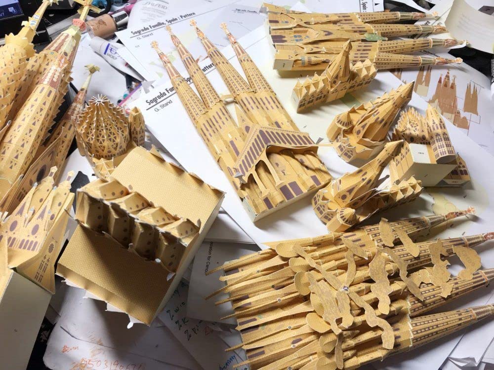 3D Assembly Model Paper Craft World Historic Building (Sagrada Familia)