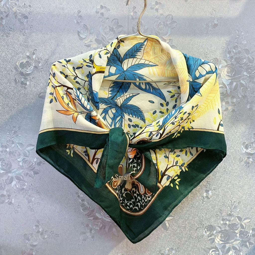 Retro Floral Japanese Style Cotton Linen Square Scarf - Women's Fashionable High-End Versatile Silk Feel Scarf