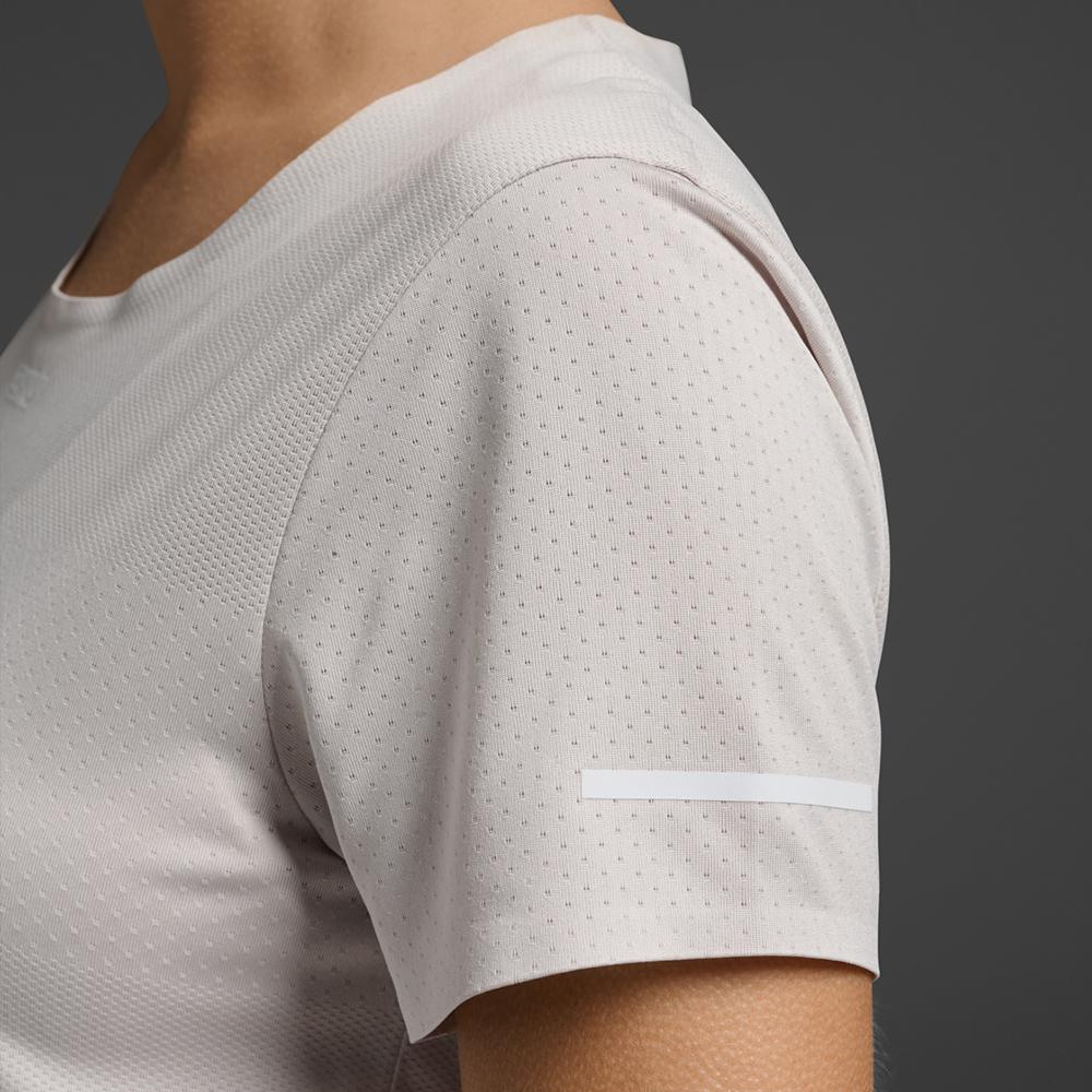 Tutaimjeuyu (WomenS) Light Speed Tech Short Sleeve Tee IvoryWr7152Amng-Wrf