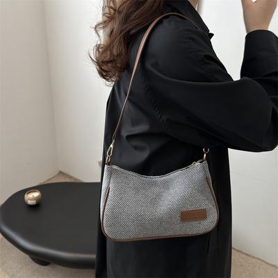 Early Spring New Casual Simple Fashion Trend Shoulder Strap Solid Color Retro Shoulder Bag Bag