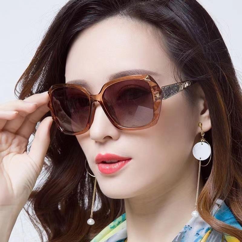 Women'S Sunglasses Trendy Large Frame Sunscreen Sunglasses Vacation Retro Sunglasses
