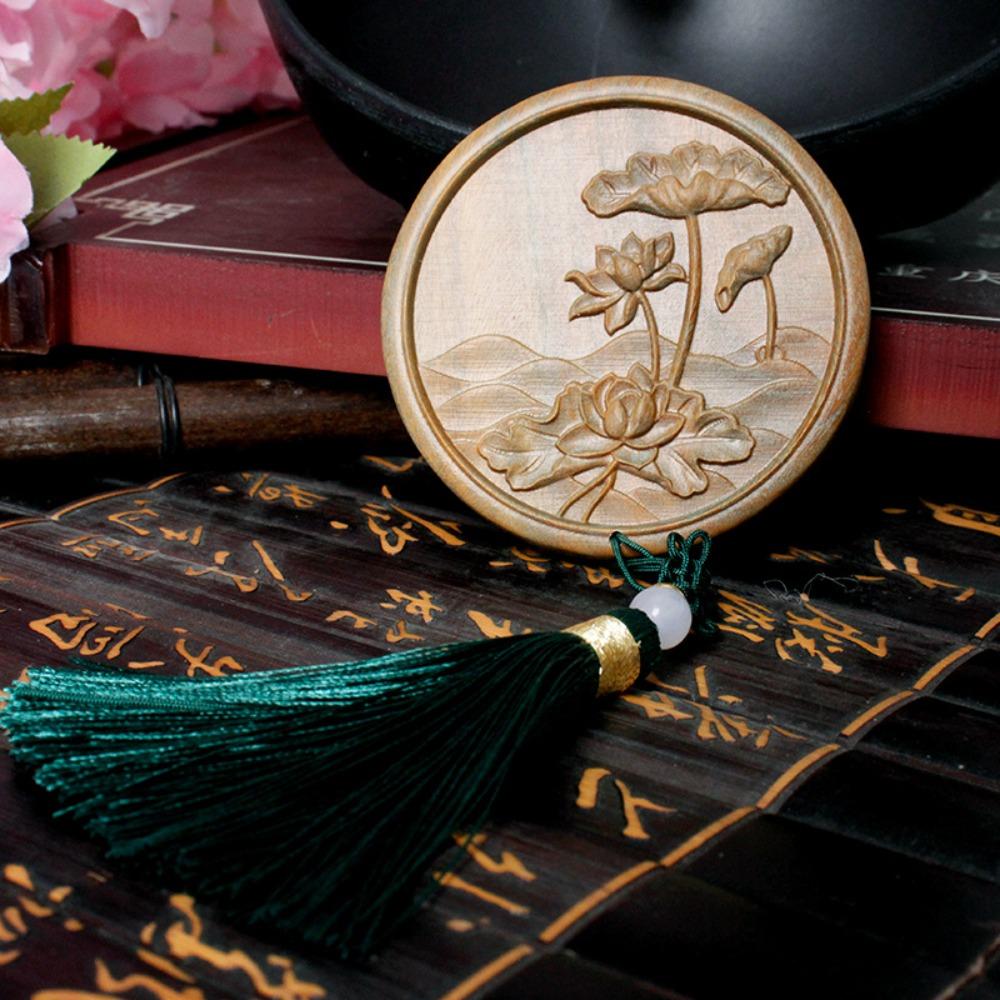 

Round Makeup Mirror Retro Chinese-style Pocket Mirror Makeup Tool Cosmetic Mirror Carving Gifts Round