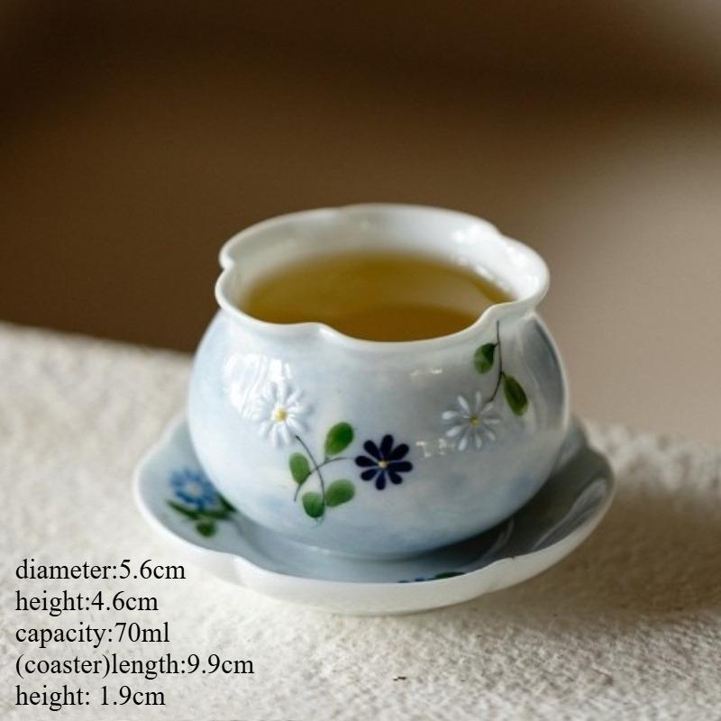 Hand Painted Ceramic Tea Cup Daisy Scalloped Rim Master Cup Chinese Gongfu Tea Set Home Office Use Zen Style Gift