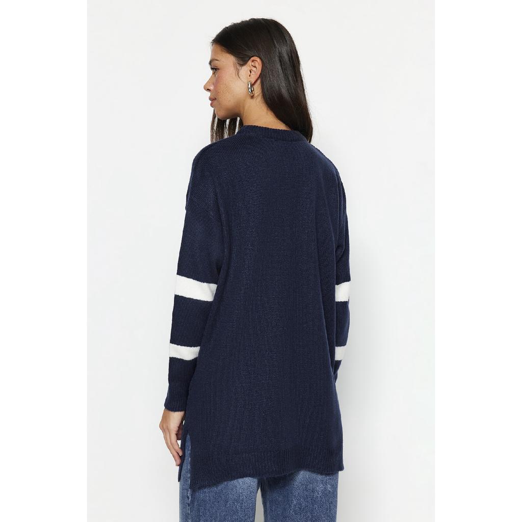 Pulover din tricotaje moi cu dungi negre Tctaw22ak0005