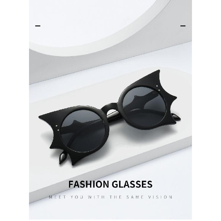 Bat-themed Hip-hop Sunglasses, Quirky Butterfly Sunglasses, Stylish Sunglasses for Parties and Dancing