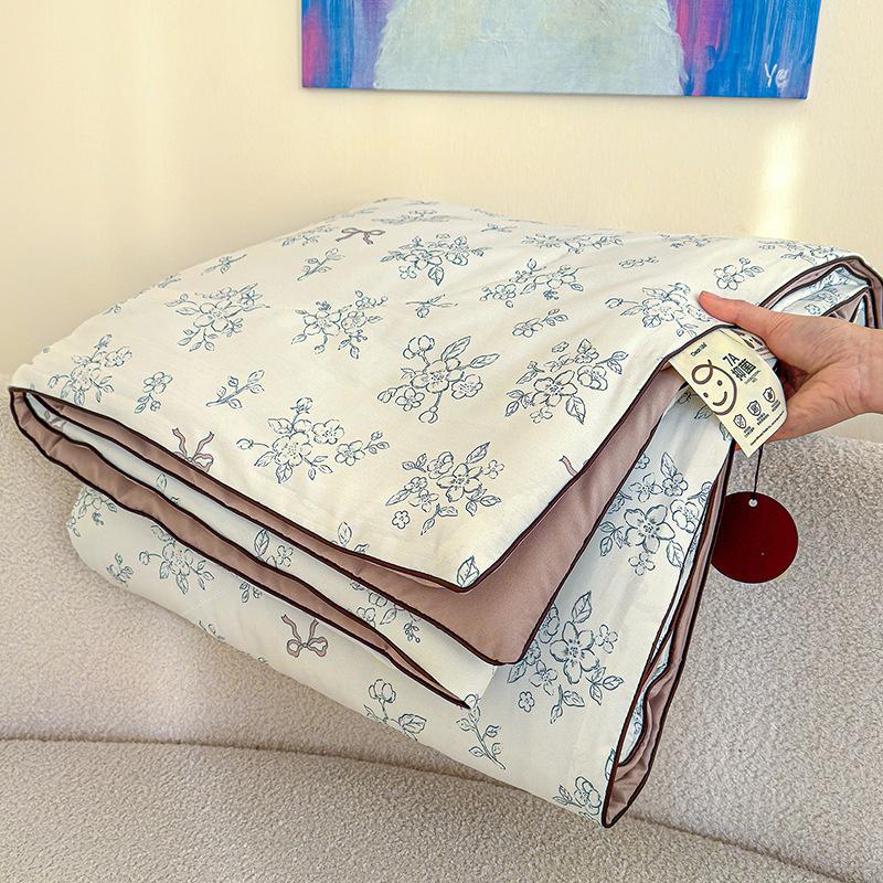 Cartoon Printed Wrinkled Yarn Summer Quilts Cozy Single and Double Air-Conditioned Quilt Cooling Breathable Home Soft Bedspread