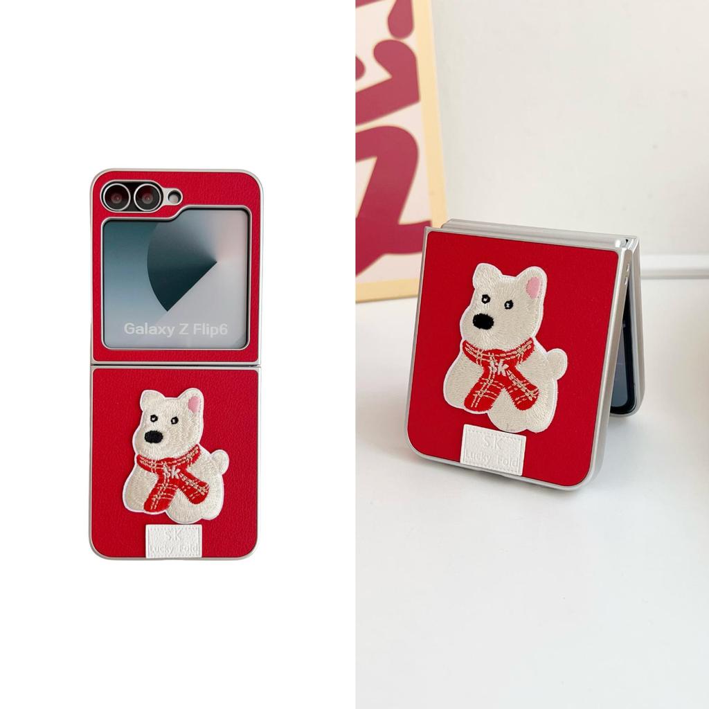 Pouzdro na telefon Samsung Z Flip 3-7 s texturou kůže, vyšívaným šátkem a motivem štěněte
