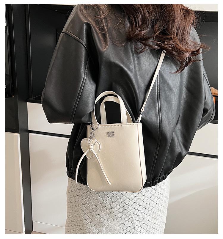Chaonan Style Women's Shiny Red Crossbody Handbag - High-End Fashion Travel Bag